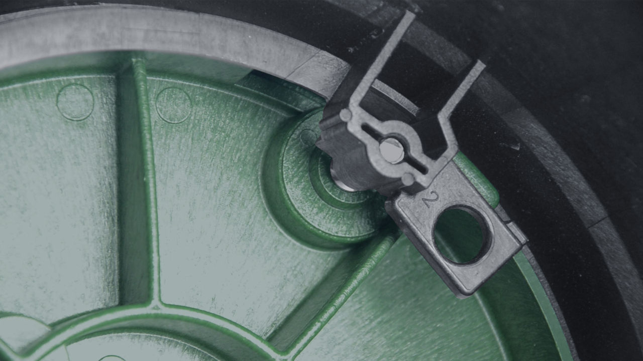 NDS Universal Locking Mechanism